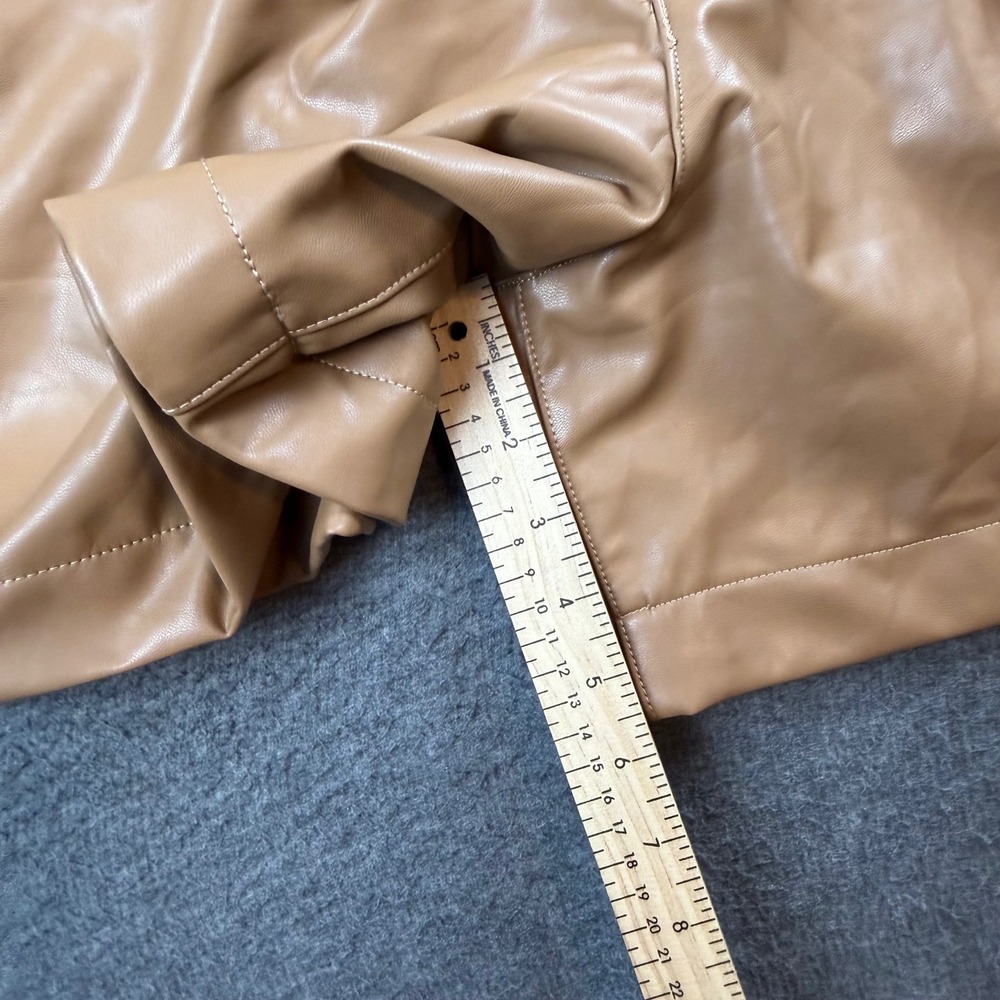Abercrombie & Fitch Vegan Leather Shorts Women's S Tan Pleated High Rise - Picture 6 of 7